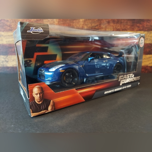 NISSAN GTR (R35) - Picture 2 of 6